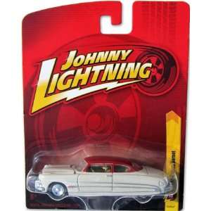  Johnny Lightning 1951 HUDSON HORNET (Off White & Red 