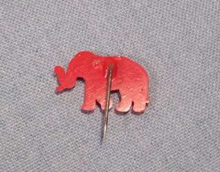 VINTAGE RICHARD NIXON CAMPAIGN BUTTON~PLASTIC ELEPHANT  