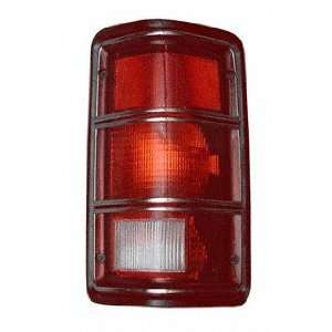  Globe Specialty 4718 1 Tail Light Automotive