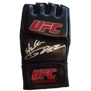   UFC Fight Glove W/PROOF, Picture of Kim Signing For Us, UFC, Ultimate