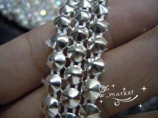size approx 16mm wide,the rhinestone in size ss18 4.3mm and 5mm pearl