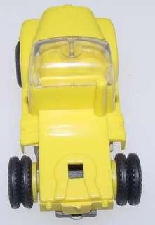 Aurora Vibrator Lemon Yellow Semi Slot Car Cab #1580 Square Hitch