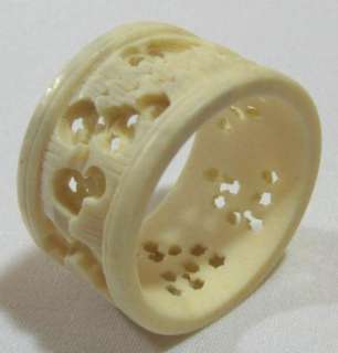 ANTIQUE CARVED OX BONE FAUX IVORY NAPKIN RING 19TH C EUC COLLECTIBLE 