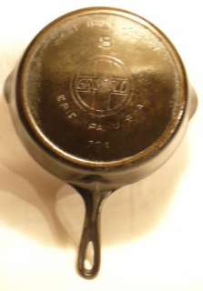 vtg Griswold cast iron skillet fry pan #8 slanted writing Erie PA USA 
