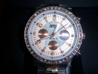 Womens Quartz American Exchange white and gold color Watch with 