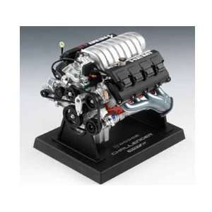  Dodge Challenger SRT8 6.1L Engine 1/6 Toys & Games