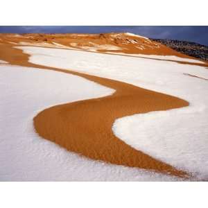  snow pattern, Coral Pink Sand Dunes State Park, Utah, USA 