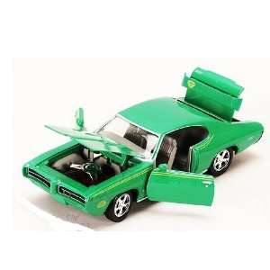  Showcasts   Pontiac GTO Judge Hard Top (1969, 124, Green 