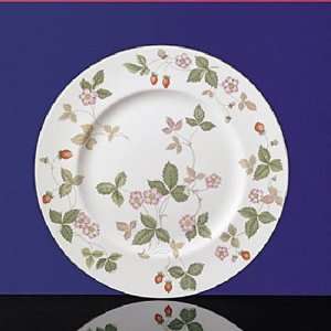  Wedgwood 6 in. Wild Strawberry Bread and Butter Plate 