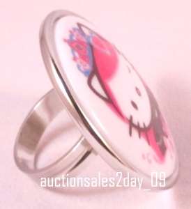 My lighting made the ring look pinker then it really is. Kitty 
