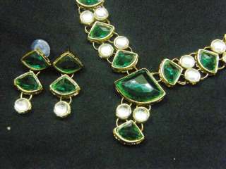 Nice Pattern Victorian Gold Tone Designer Emerald Kundan Necklace 