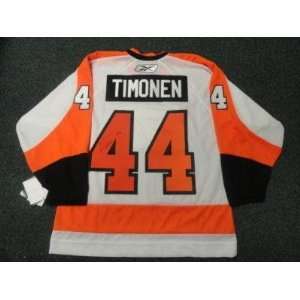 Kimmo Timonen Autographed Jersey   Winter Classic   Autographed NHL 