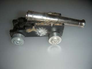 VINTAGE DIECAST METAL TOY CANNON MADE IN ITALY  