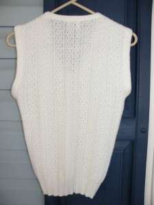 soft, white knitted vest with vertical design ~ knit trim sewn on 