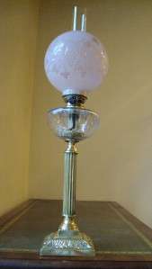 SUPERB ANTIQUE VICTORIAN BRASS COLUMN OIL LAMP WITH ORIGINAL ETCHED 
