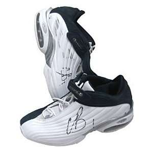 Chauncey Billups Autographed / Signed 2004 Game Used Shoes