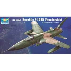   32 F105D Thunderchief Aircraft (Plastic Model Airplan Toys & Games