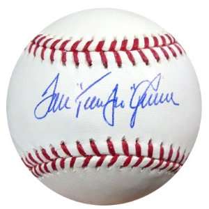  Tom Seaver Autographed MLB Baseball Terrific PSA/DNA 