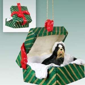 Shih Tzu Green Gift Box Dog Ornament   Black & White