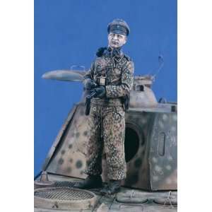  German Tank Commander Figure 120mm Verlinden Toys & Games