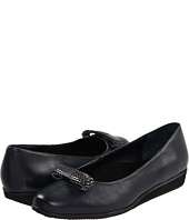 navy flats” 2