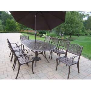   82 x 42 Inch Oval 9pc Dining Set with Tilting Umbrella and Stand