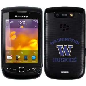  University of Washington  W Huskies design on BlackBerry 