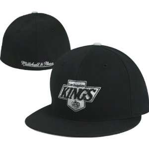Los Angeles Kings Black M&N Vintage Basic Logo Fitted Hat  