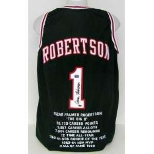  Oscar Robertson Signed Jersey   Stats SI   Autographed NBA 