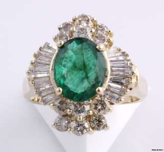   Emerald & VS2 SI1 Diamond Cocktail Ring   14k Yellow Gold Estate