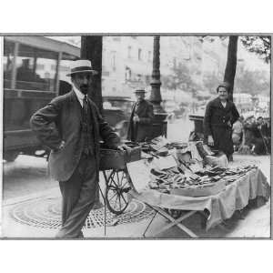  Vending stand,Paris,France,Two men,woman,streetcar,1922 