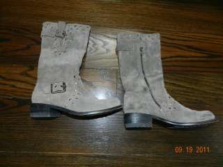 Ladies Juicy Couture Green Suede Boots size 6 1/2  