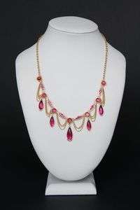 11H WHITE JEWELRY DISPLAY BUST NECKLACE CHAIN EARRING  
