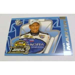   Pass Chase For The Nextel Cup 2005 Nascar Card #113 