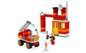 Lego Fire Fighter Building Easy to Build 117 Pc New  
