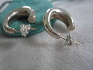 These stunning earrings are in excellent condition and look brand new 