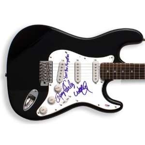  Willie Nelson & Darrryl Worley Signed Lyrics Guitar PSA 