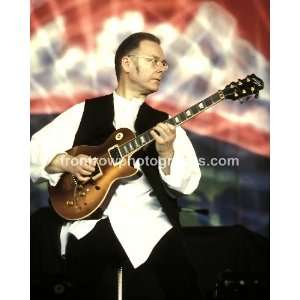  King Crimson Guitarist Robert Fripp 8x10 Color Concert 