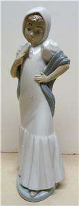 Lladro/Nao Figurine Girl with Fan RETIRED SPAIN EXCEL  