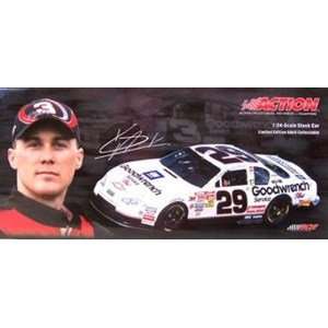  124 SCALE DIECAST STOCK CAR KEVIN HARVICK GM GOODWRENCH 