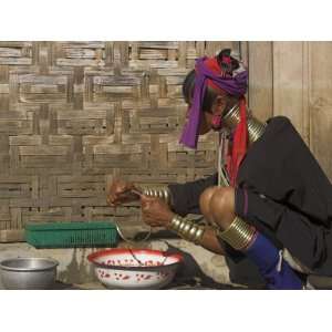 Padaung Lady Washing Brass Band, Shan State, Myanmar (Burma 