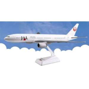    B777 200 Japan Airlines 1/200 (90S SCHEME)