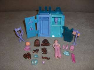 Polly Pocket Fashion Lila Concert Stage (2002)  