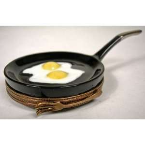 Limoges Hand Painted Eggs in Frying Pan Box  Kitchen 