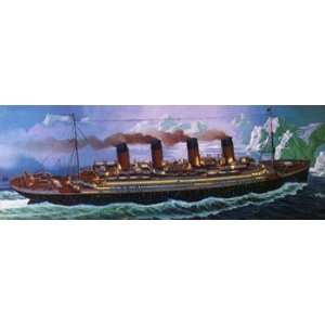   of Germany   1/570 R.M.S. Titanic (Plastic Model Ship) Toys & Games